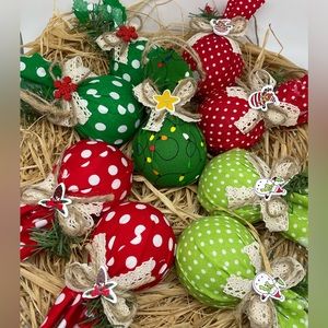 Pack of 2 Christmas Ornaments / Christmas Decor / Farmhouse Decor